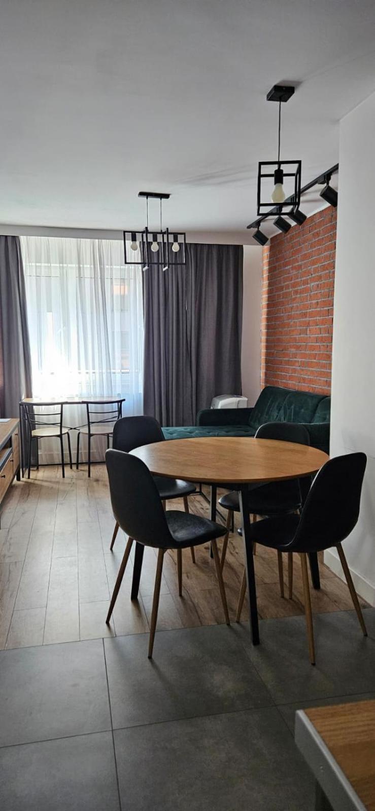 Mieszkanie W Nowoczesnym Halo Apartament W Centrum Wroclaw Exterior photo